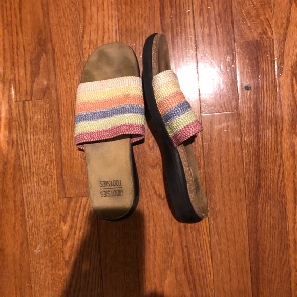 Colorful Sandals!🌸🌼🌻🌺 - Picture 3 of 4